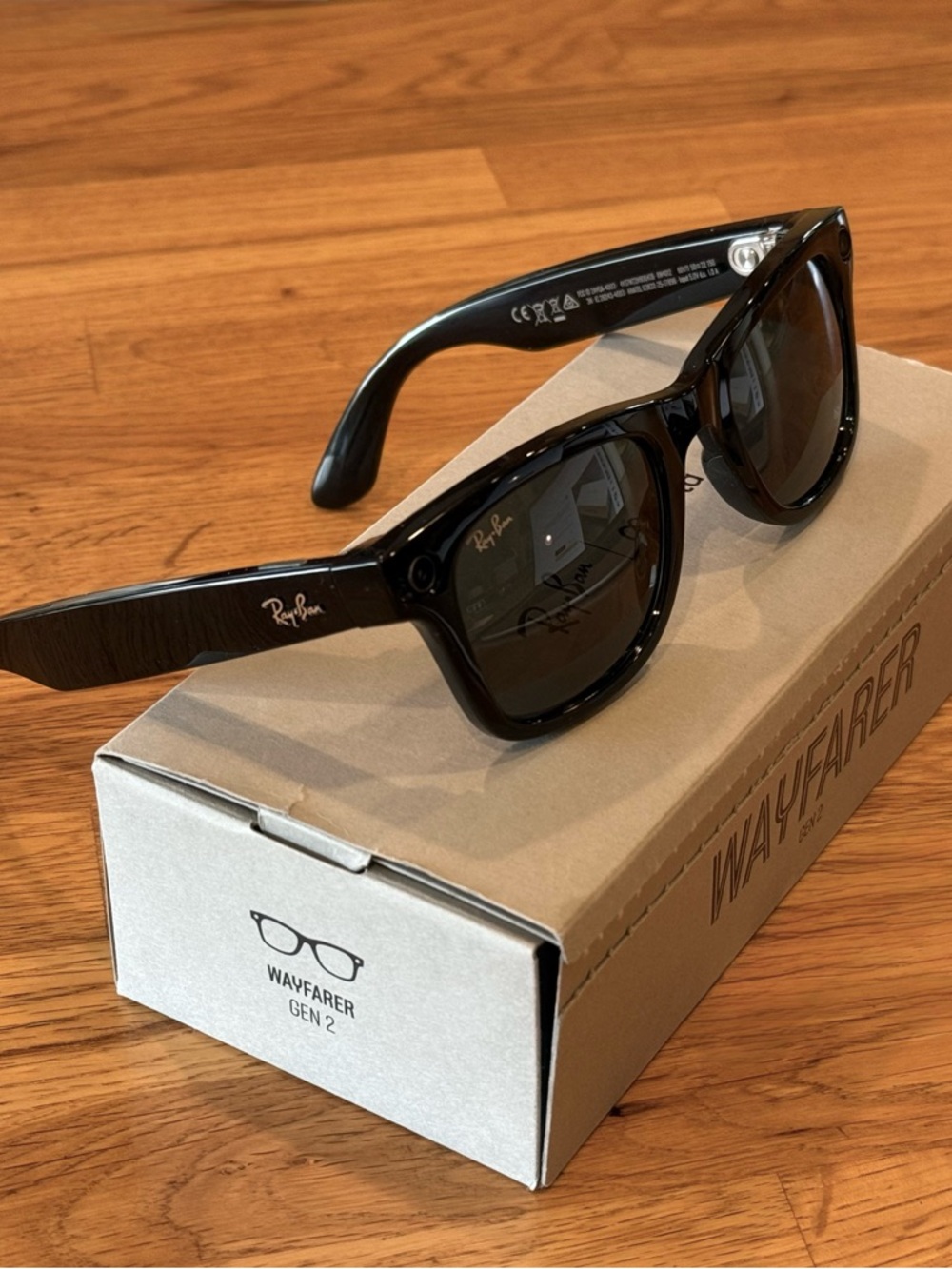Gen 2 Ray-Ban Meta Black Wayfarer Sunglasses - Picture 2 of 6